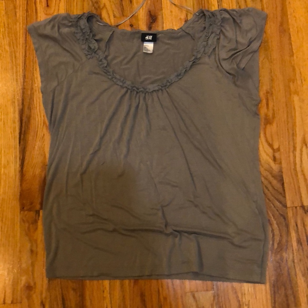 Tee